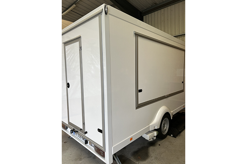 Remorque crêpes motorisée